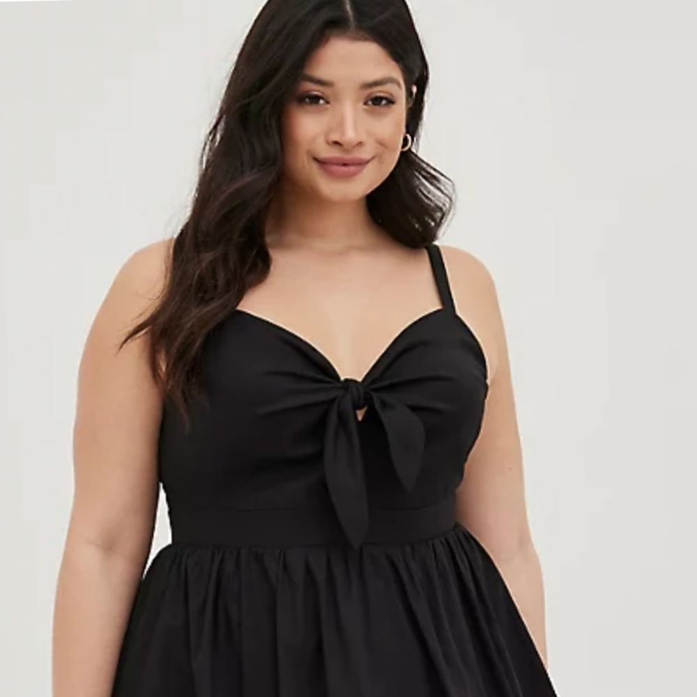 ❤ NWT Torrid Black Poplin Dress